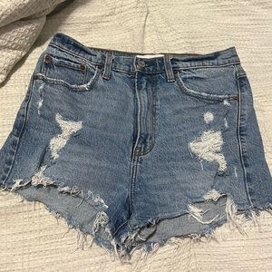 Abercrombie mom shorts high rise - size 27 / 4